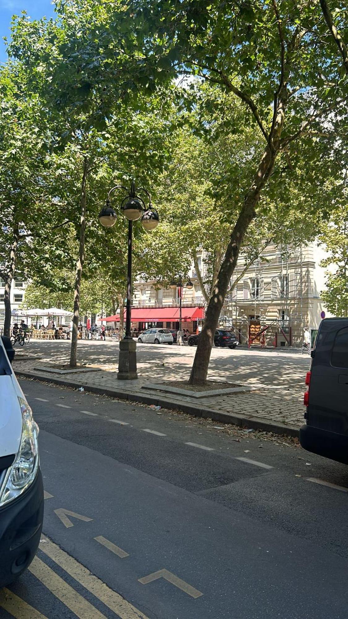 Studio Pour Deux Face A La Tour Eiffel París Exterior foto